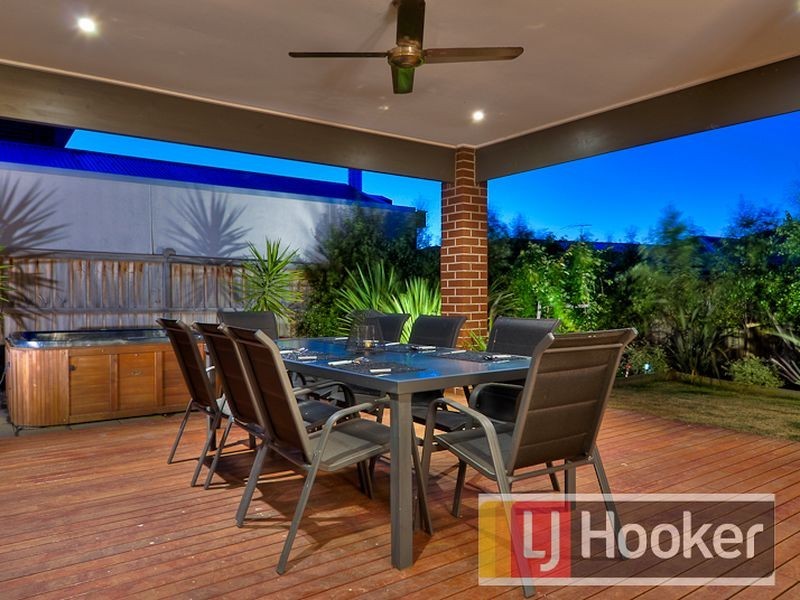 16 Lia Amie Place, Berwick VIC 3806