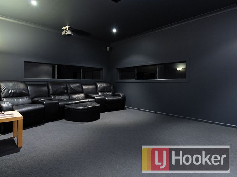 16 Lia Amie Place, Berwick VIC 3806