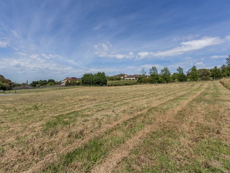 6-7 Adare Court, Berwick VIC 3806