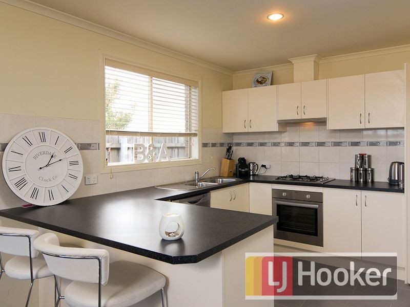 58 Bellarine Drive, Cranbourne VIC 3977