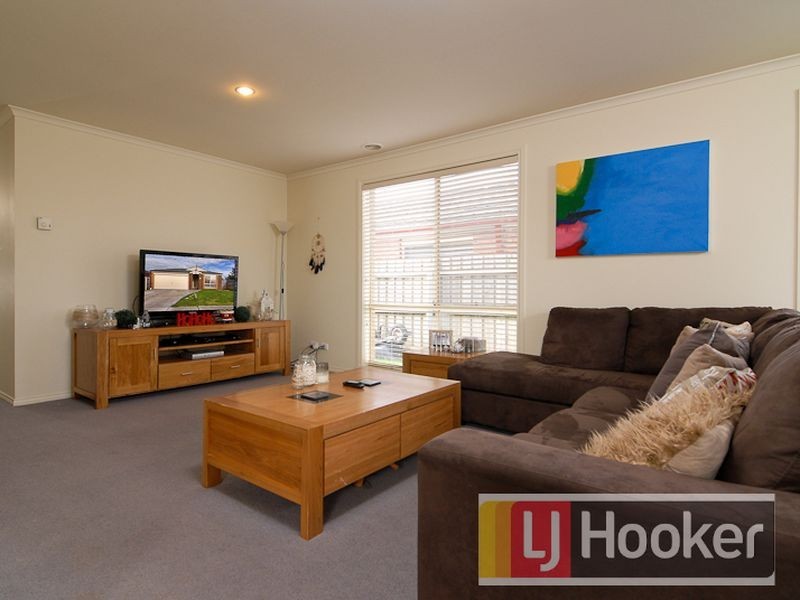 58 Bellarine Drive, Cranbourne VIC 3977