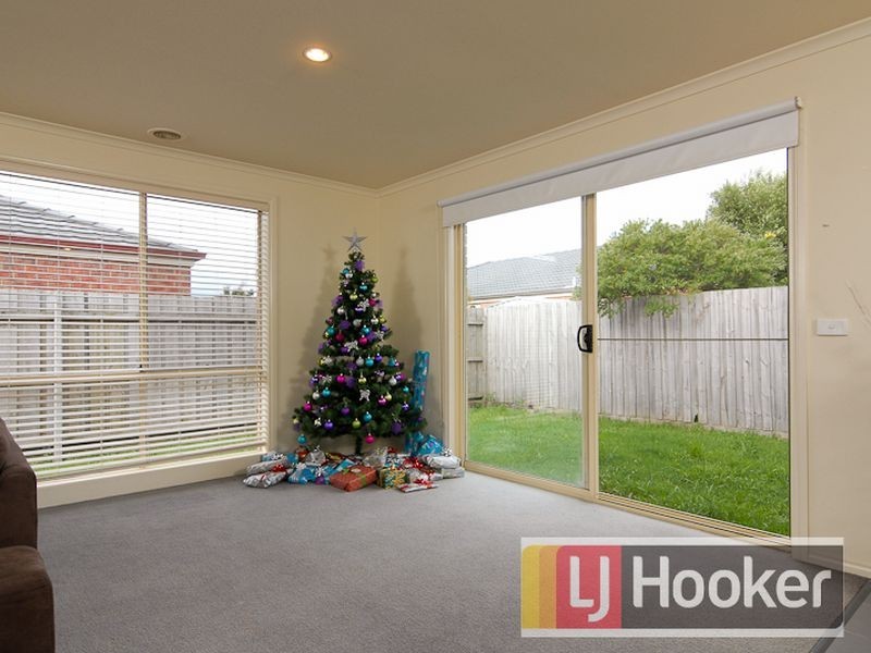 58 Bellarine Drive, Cranbourne VIC 3977