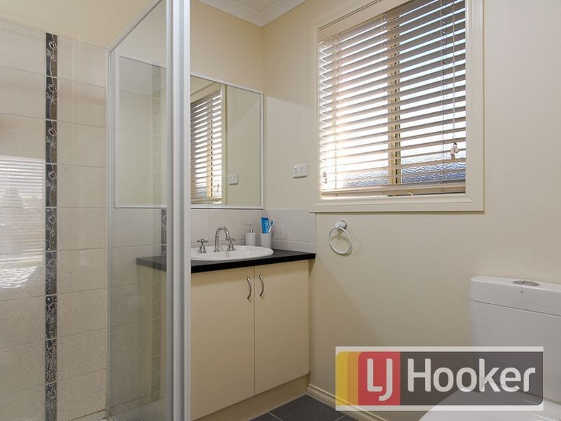 58 Bellarine Drive, Cranbourne VIC 3977