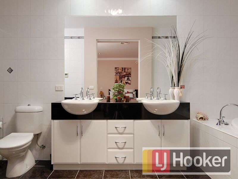 5 Goldrush Court, Beaconsfield VIC 3807