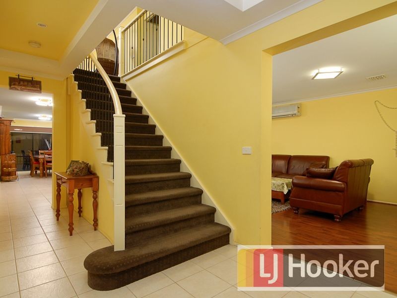 94 Emily Drive, Hallam VIC 3803