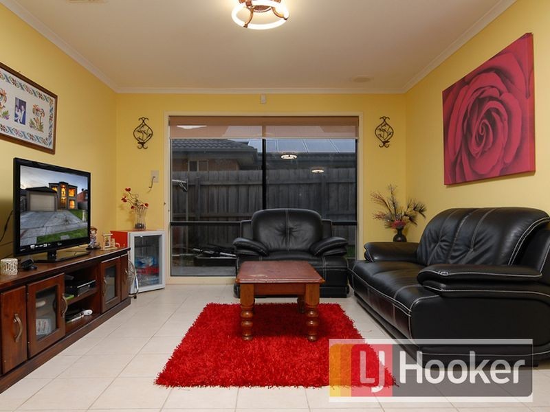 94 Emily Drive, Hallam VIC 3803