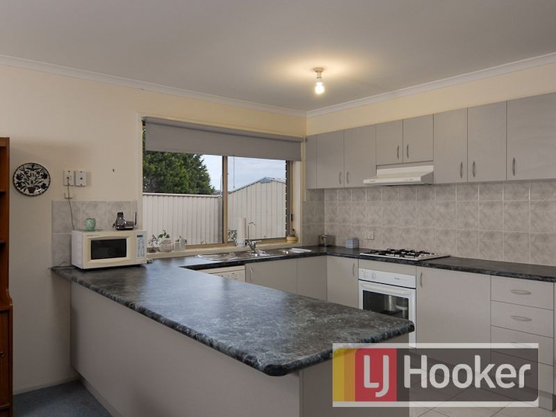 50 Sneddon Drive, Narre Warren South VIC 3805