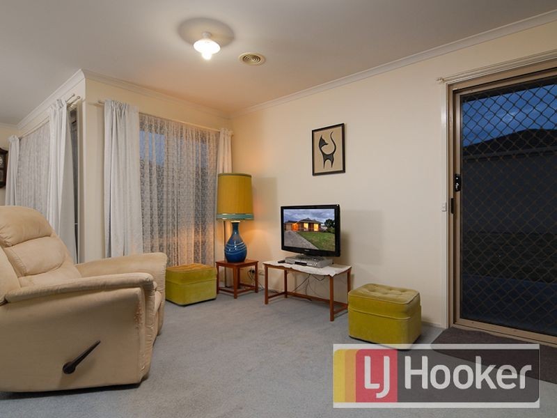 50 Sneddon Drive, Narre Warren South VIC 3805