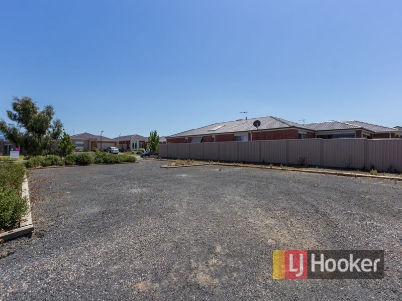 131 Harrison Way, Pakenham VIC 3810