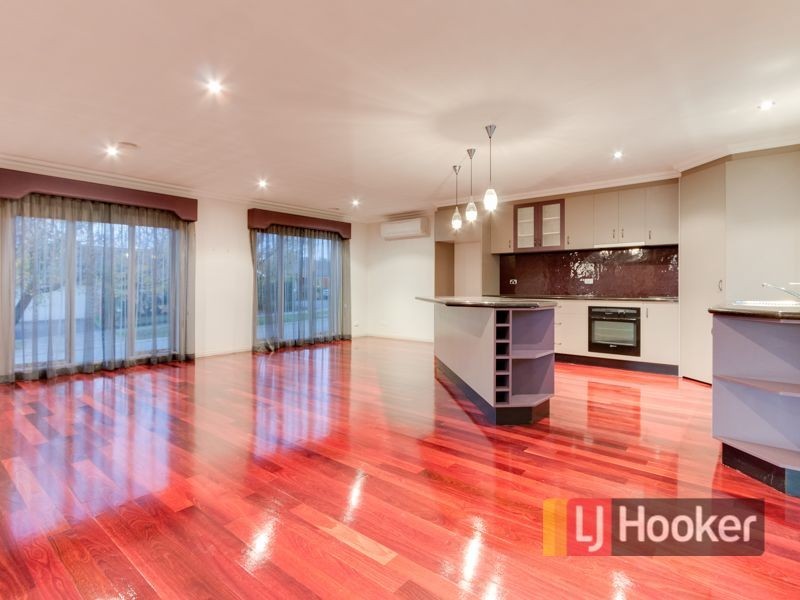 1 Kingsmill Terrace, Berwick VIC 3806