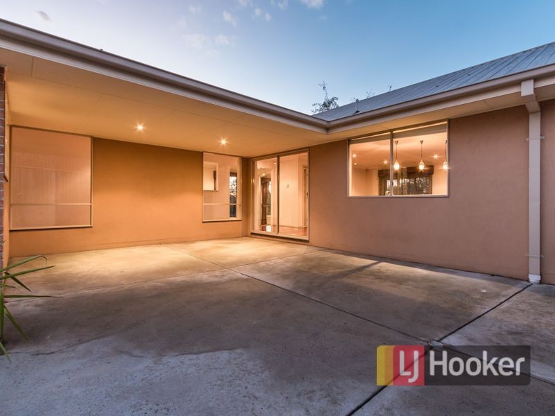 1 Kingsmill Terrace, Berwick VIC 3806