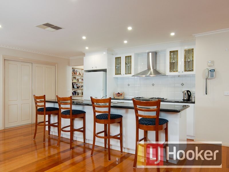 7 Lisson Court, Berwick VIC 3806