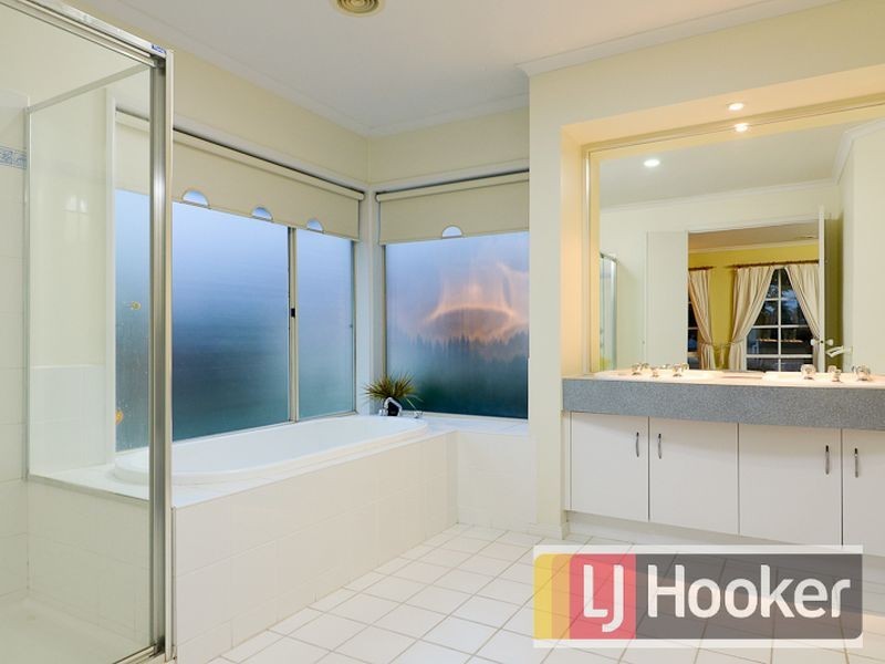 3 Grove Gardens, Berwick VIC 3806