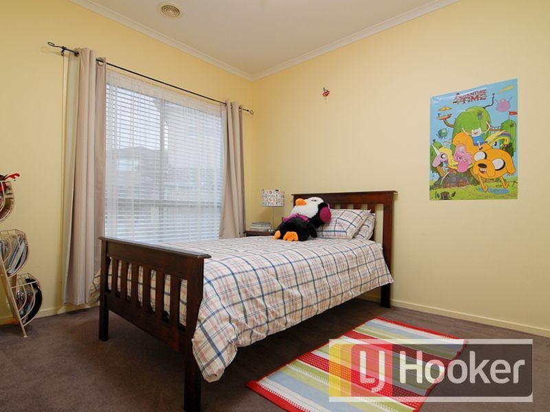 2/7 Roseville Court, Berwick VIC 3806