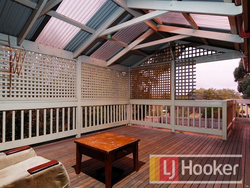 94 John Fawkner Drive, Endeavour Hills VIC 3802