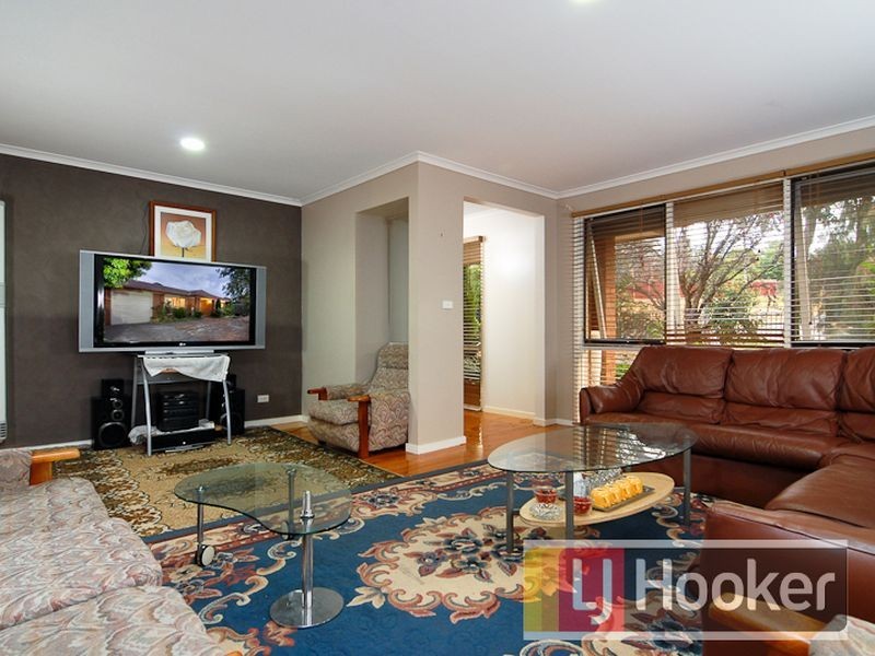 94 John Fawkner Drive, Endeavour Hills VIC 3802