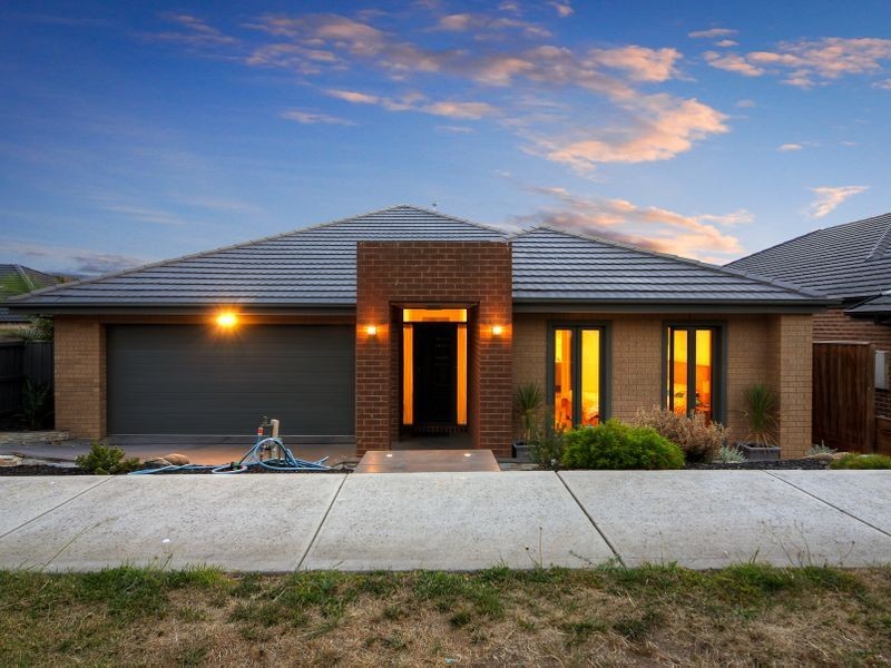 2 Florio Close, Berwick VIC 3806