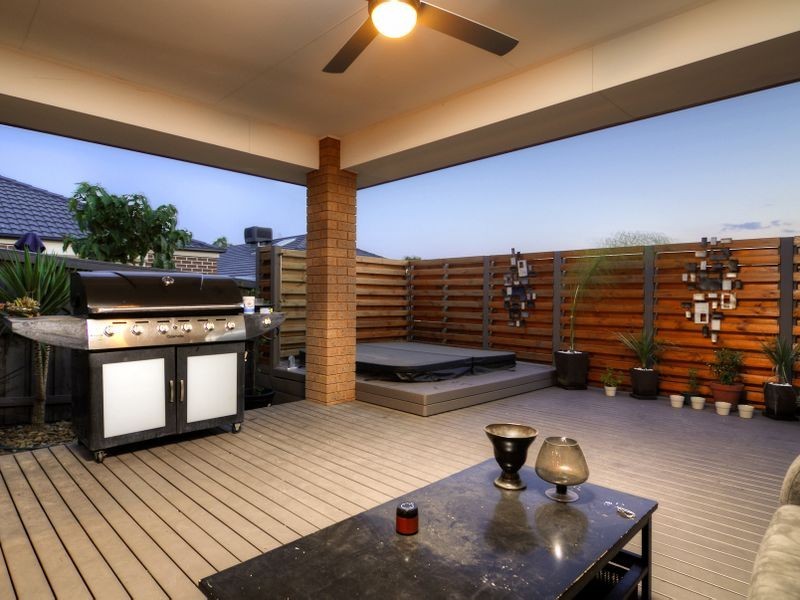 2 Florio Close, Berwick VIC 3806