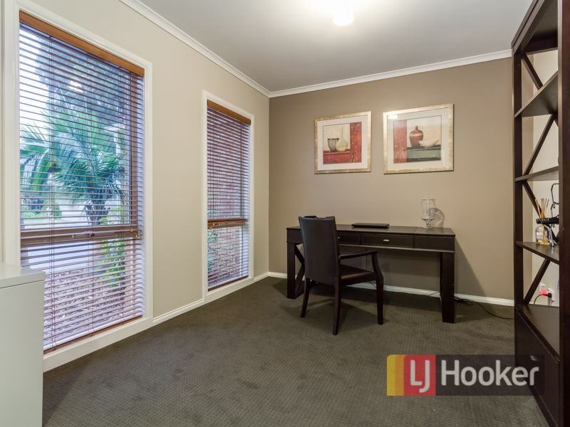 2 Holder Place, Berwick VIC 3806