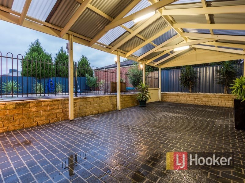 2 Holder Place, Berwick VIC 3806