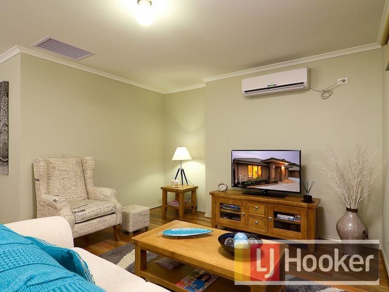 2/22 Lyle Avenue, Beaconsfield VIC 3807