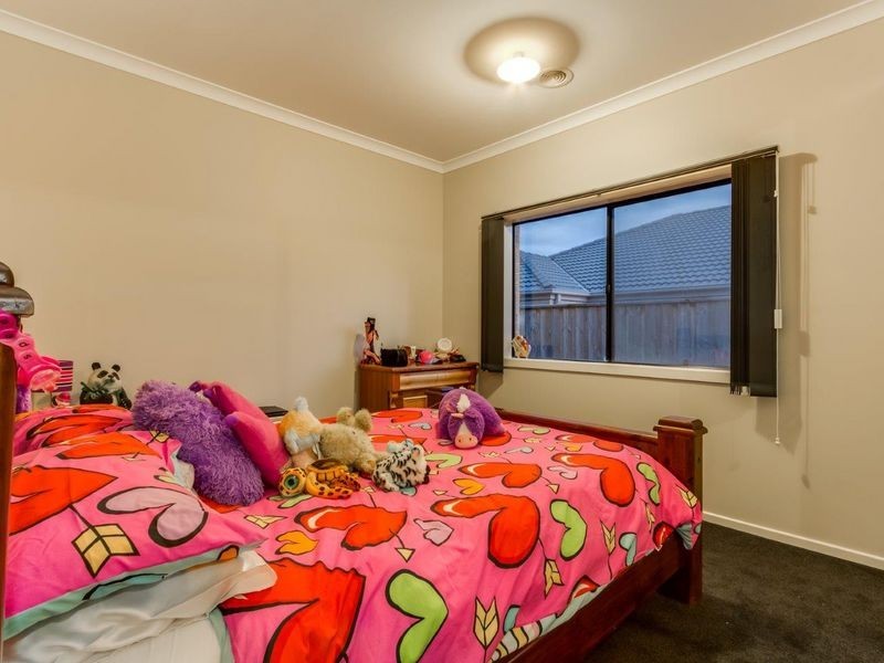 7 Morris Court, Officer VIC 3809