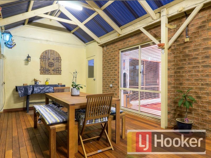 9 Grand Arch Way, Berwick VIC 3806