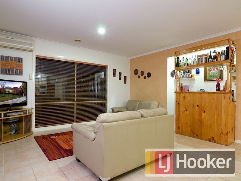 9 Grand Arch Way, Berwick VIC 3806