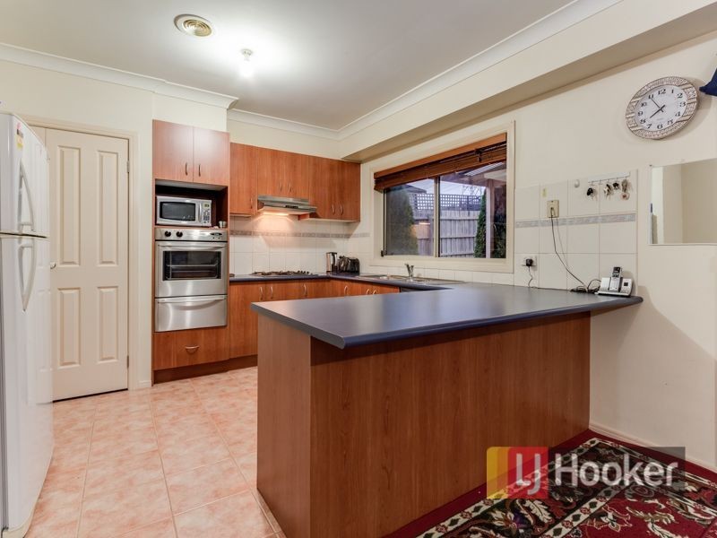 2 The Estuary, Hallam VIC 3803