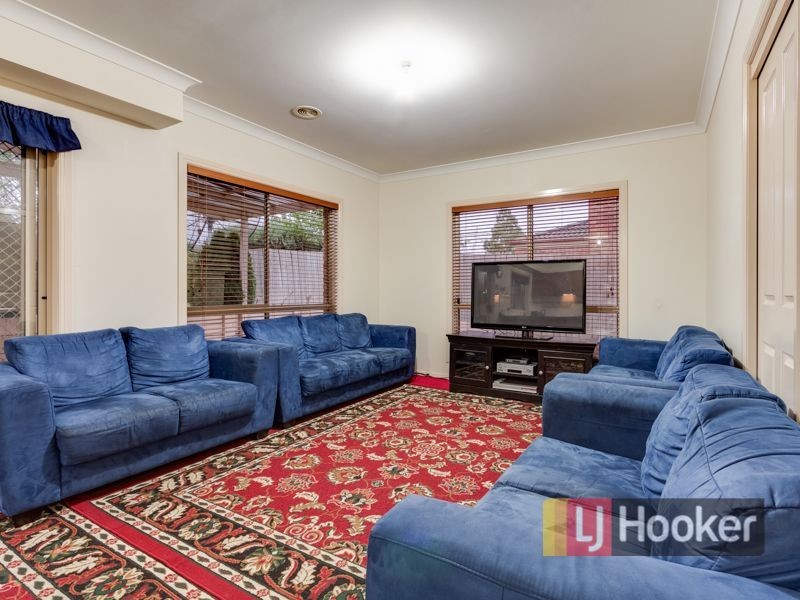 2 The Estuary, Hallam VIC 3803