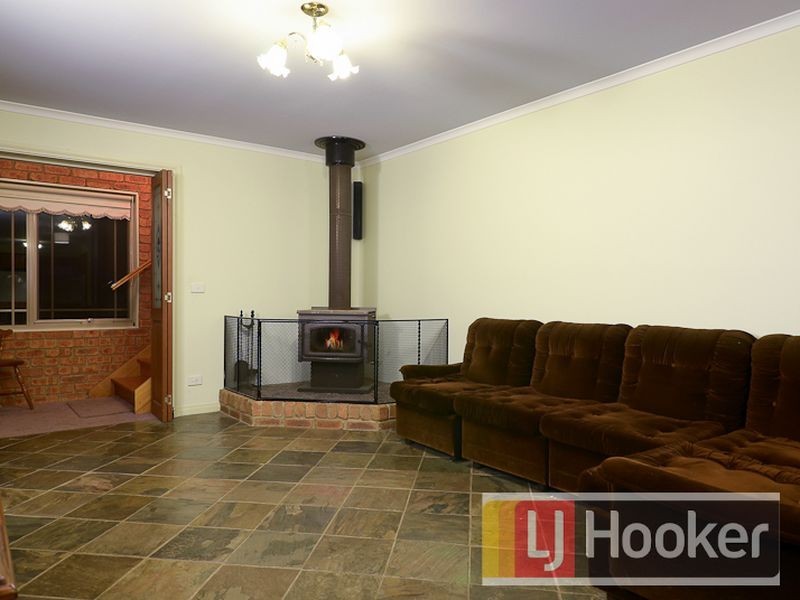 52 Lakesfield Drive, Lysterfield VIC 3156