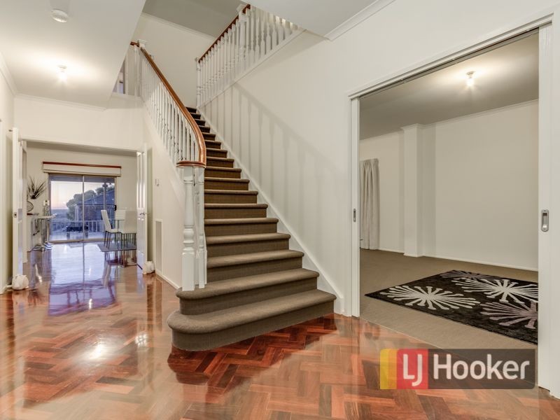 6 Halifax Drive, Berwick VIC 3806