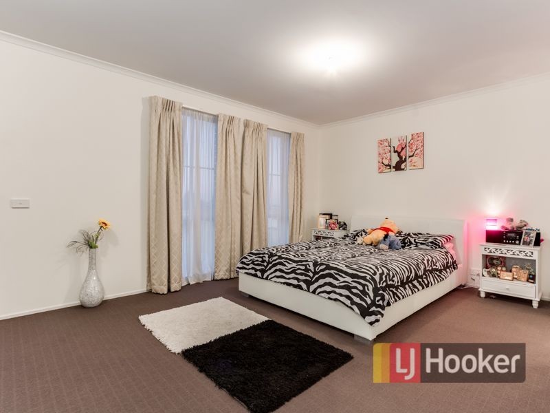 6 Halifax Drive, Berwick VIC 3806