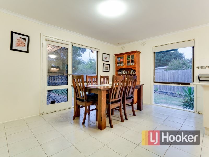 29 Bemersyde Drive, Berwick VIC 3806