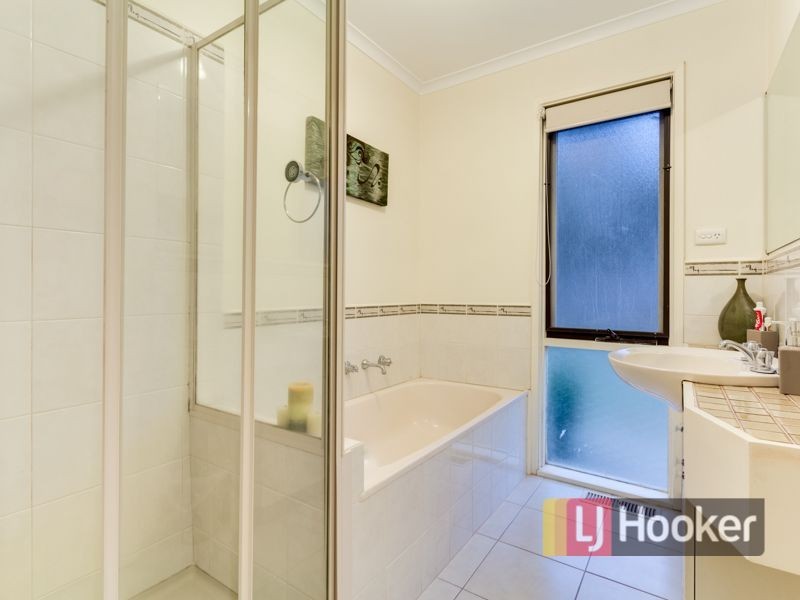 29 Bemersyde Drive, Berwick VIC 3806