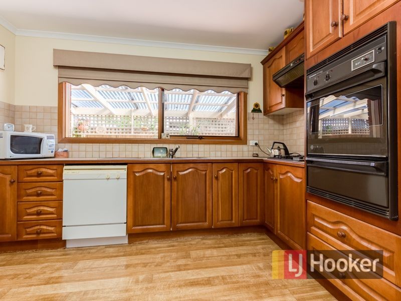 4/11-13 Manuka Road, Berwick VIC 3806