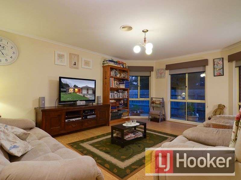 10 Yiota Court, Berwick VIC 3806