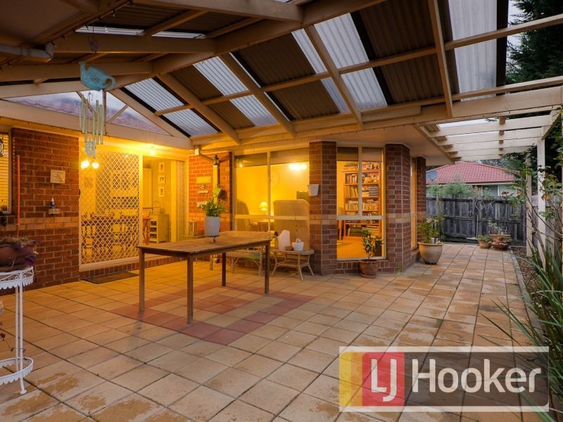 10 Yiota Court, Berwick VIC 3806