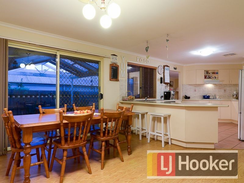 10 Yiota Court, Berwick VIC 3806