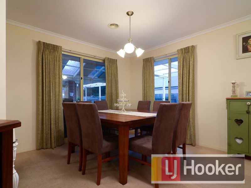 10 Yiota Court, Berwick VIC 3806