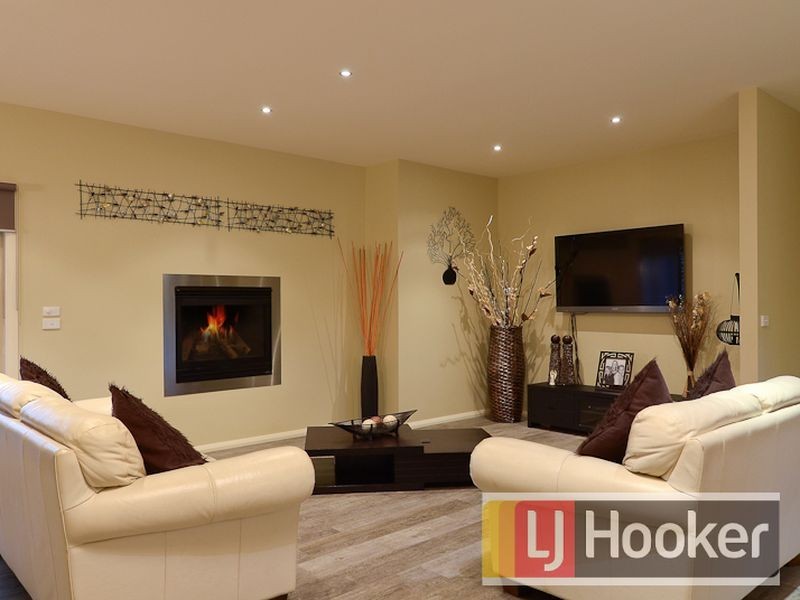 40 Timberside Drive, Beaconsfield VIC 3807