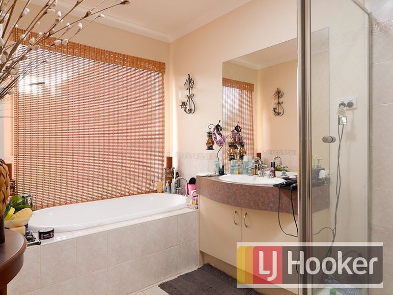 98 Golf Links Road, Berwick VIC 3806