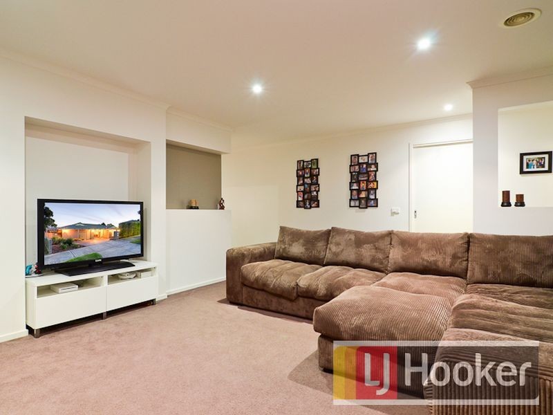 67 Jerilderie Drive, Berwick VIC 3806