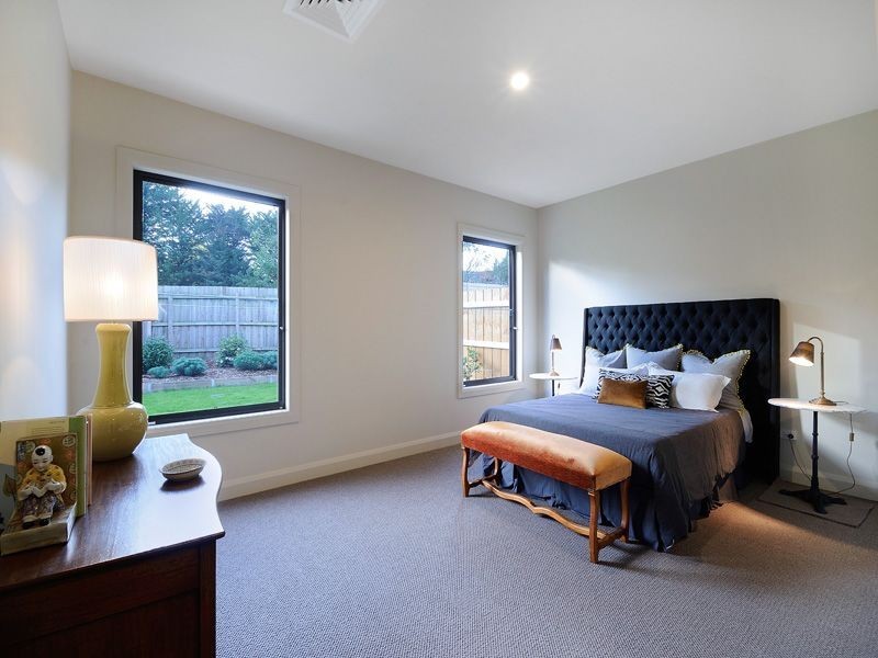 3/23-24 Hazeldene Court, Berwick VIC 3806