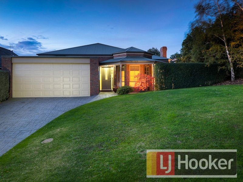 10 Carrington Place, Berwick VIC 3806