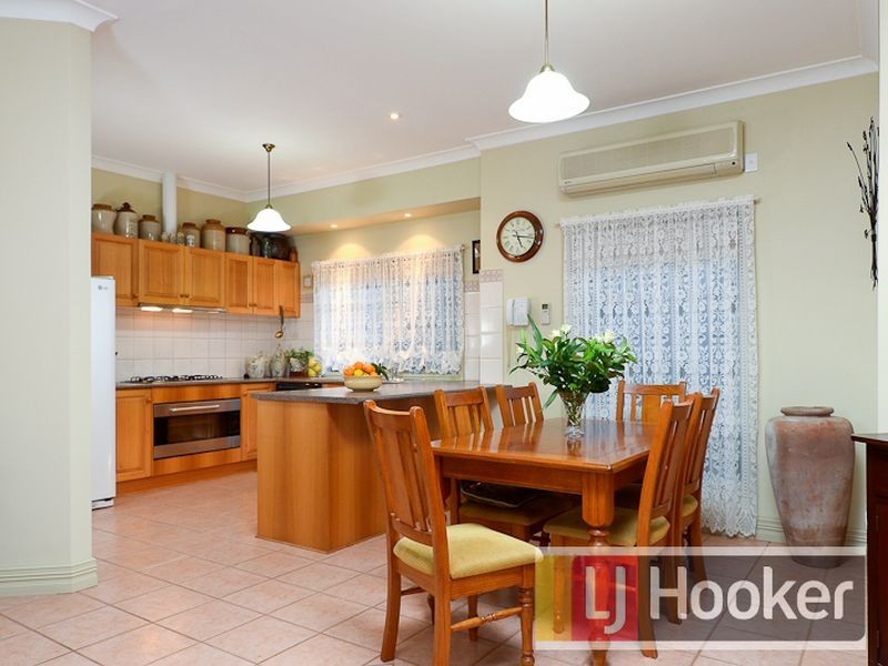 10 Carrington Place, Berwick VIC 3806