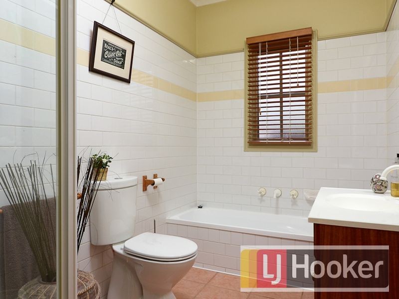 10 Carrington Place, Berwick VIC 3806