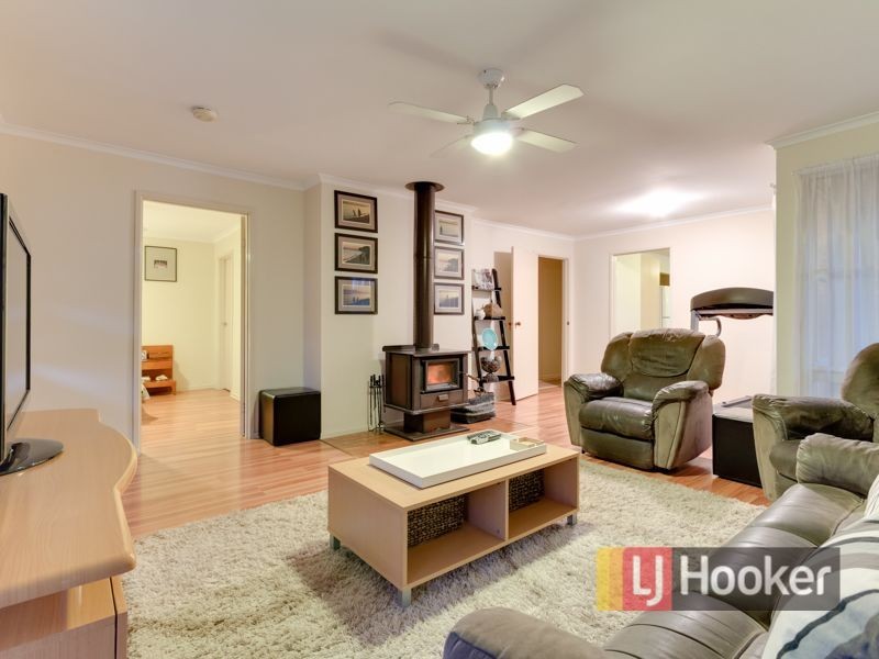 20 Greenacre Crescent, Narre Warren VIC 3805