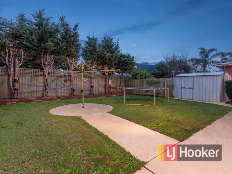 25 Mulguthrie Court, Hallam VIC 3803