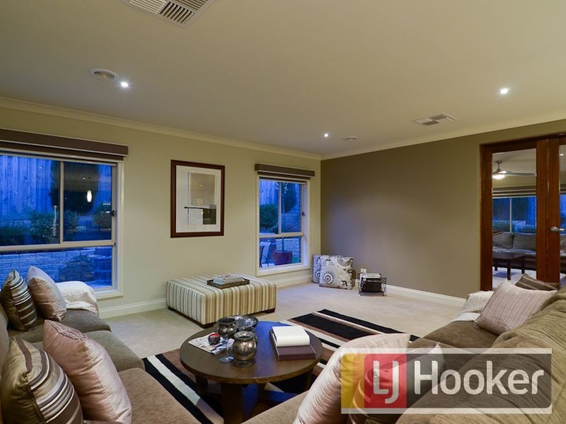 18 Viewpoint Place, Berwick VIC 3806